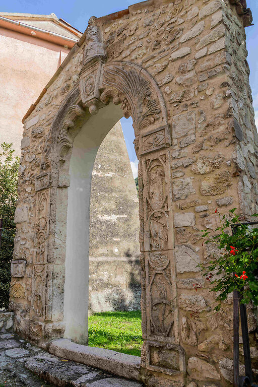 Arco alchemico Rivodutri